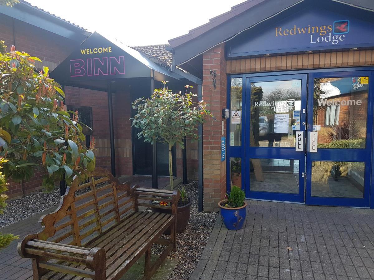 Redwings Lodge Dunstable Exterior foto
